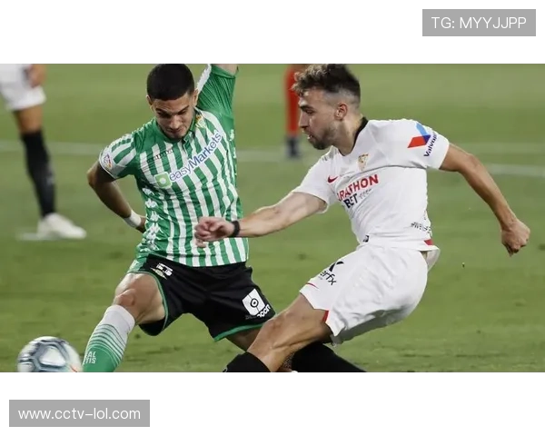 西甲裁判引入新技术，VAR争议推动规则持续调整