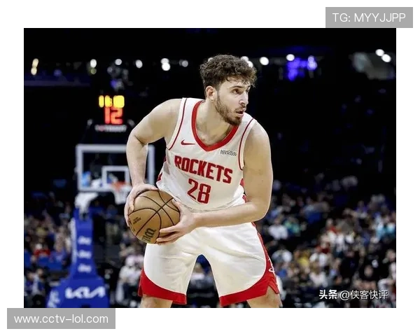 申京伤退火箭内线告急，亚当斯复出首战贡献10篮板